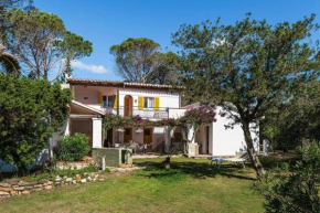 Beachfront Traditional Villa San Priamo